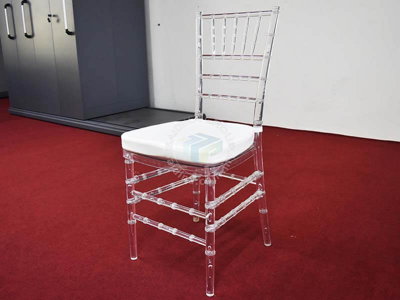 transparent chiavari chairs