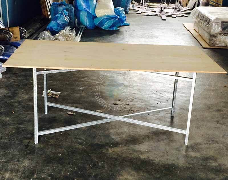 MEJA PLYWOOD PETAK