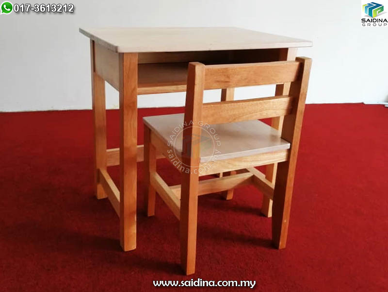 Meja Sekolah Kayu